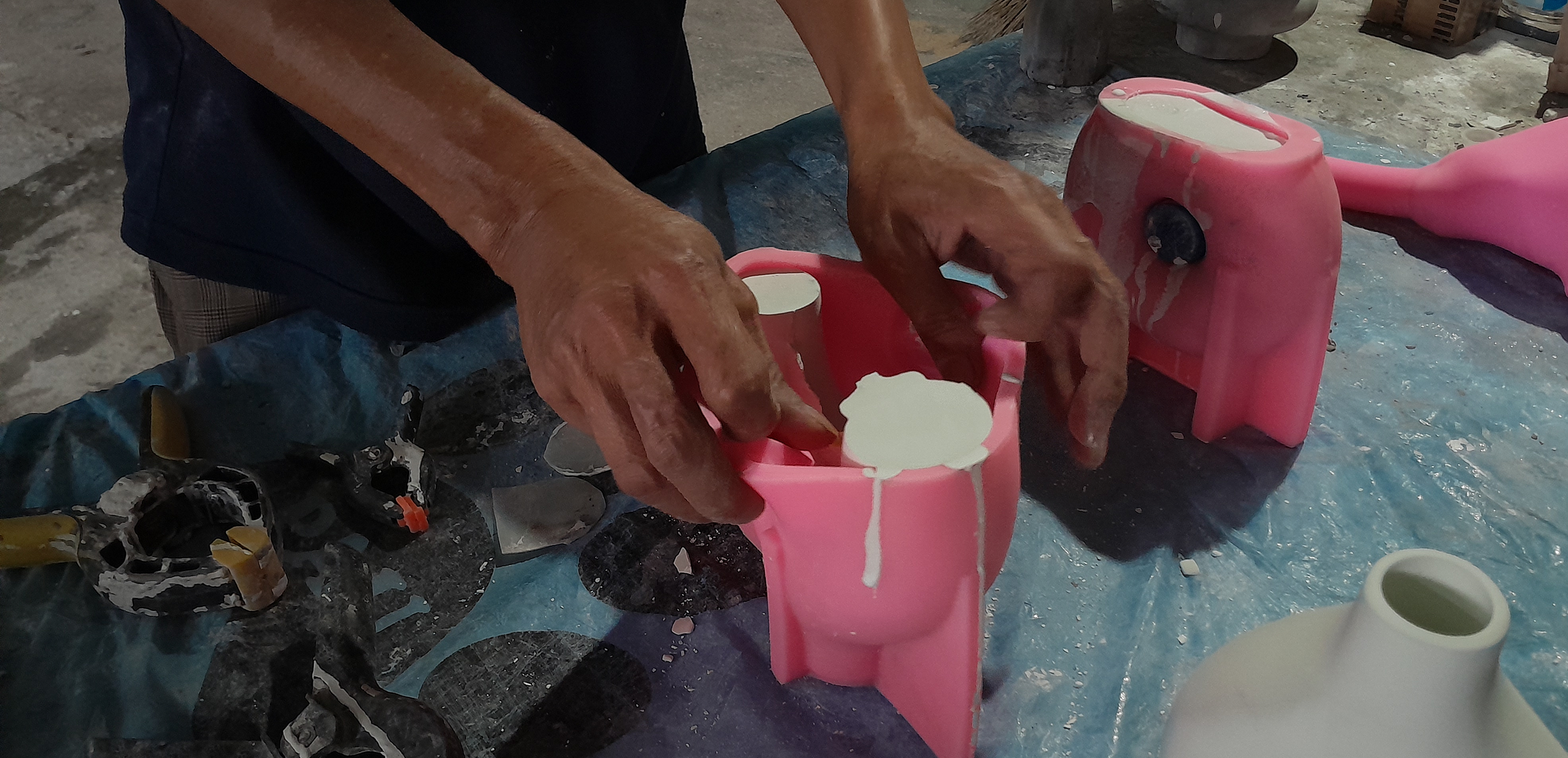 Pewarnaan dan Finishing